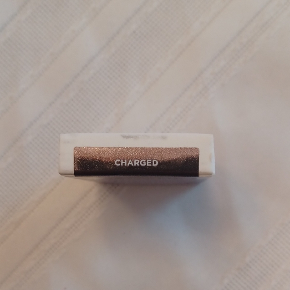 Urban Decay 24/7 Shadow in Charged - Picture 2 of 2